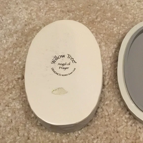 Willow Tree “Angel of Prayer” Prayer/Keepsake Box - Picture 7 of 10